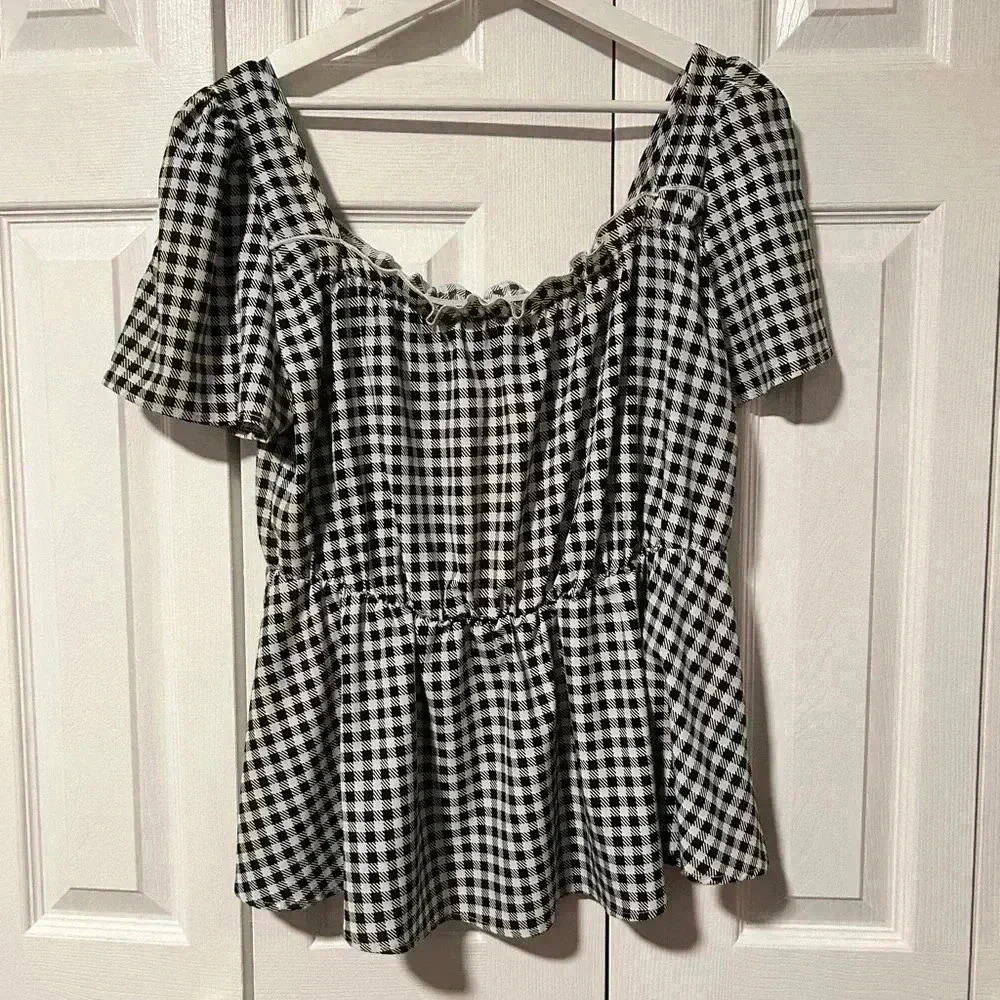 🌸 SHEIN Curve Gingham Peplum Top | Black & White | 1X